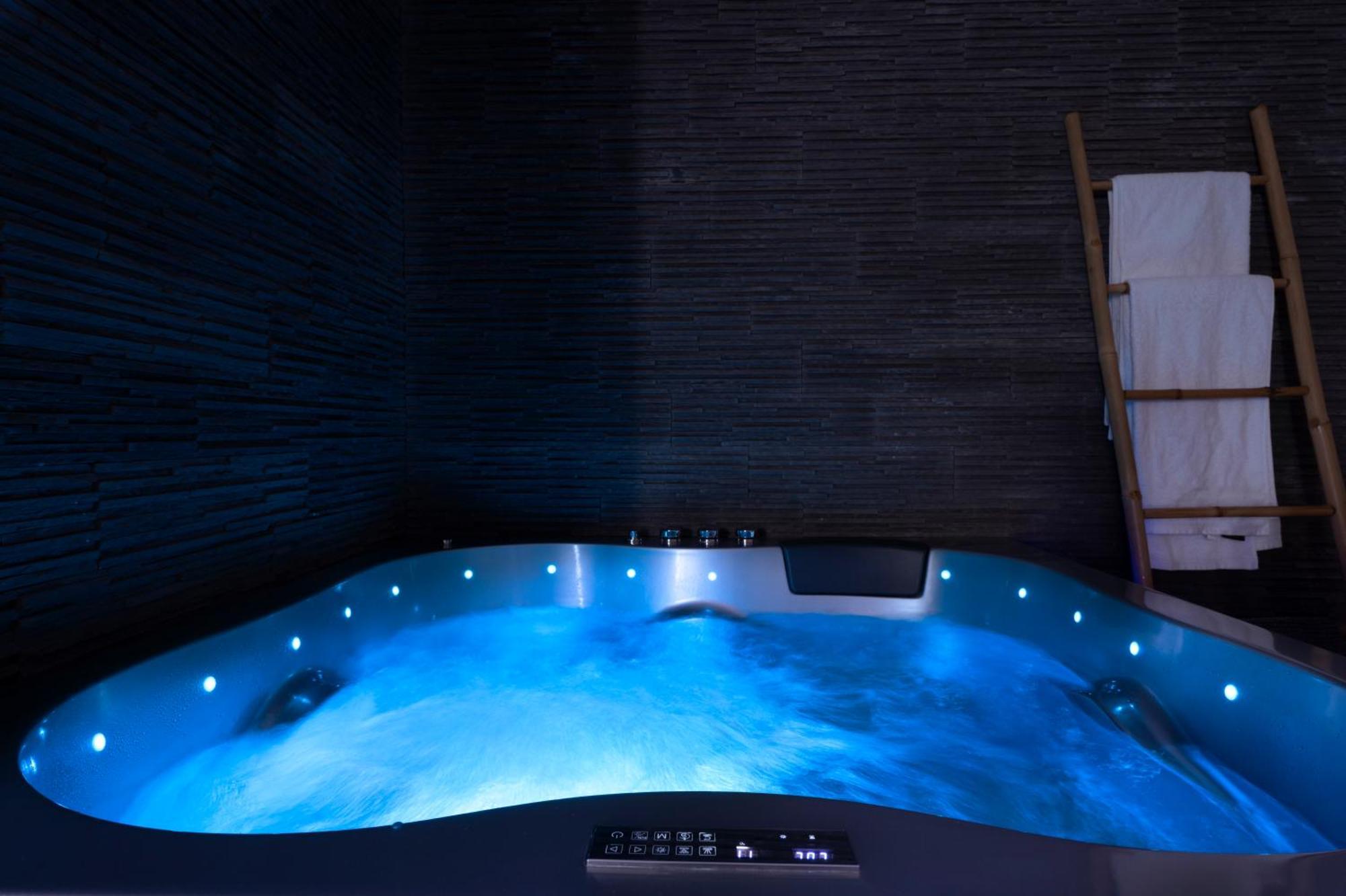 Loft Romantique - Spa Privatif - Spa Noctambulles Hyères Exterior foto